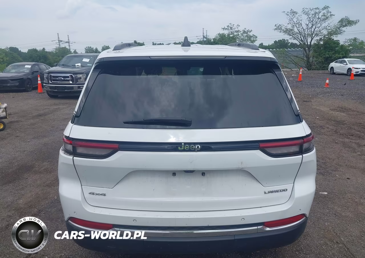 2023 Jeep Grand Cherokee Laredo 4X4 VIN:1C4RJHAG8PC528800 - 16