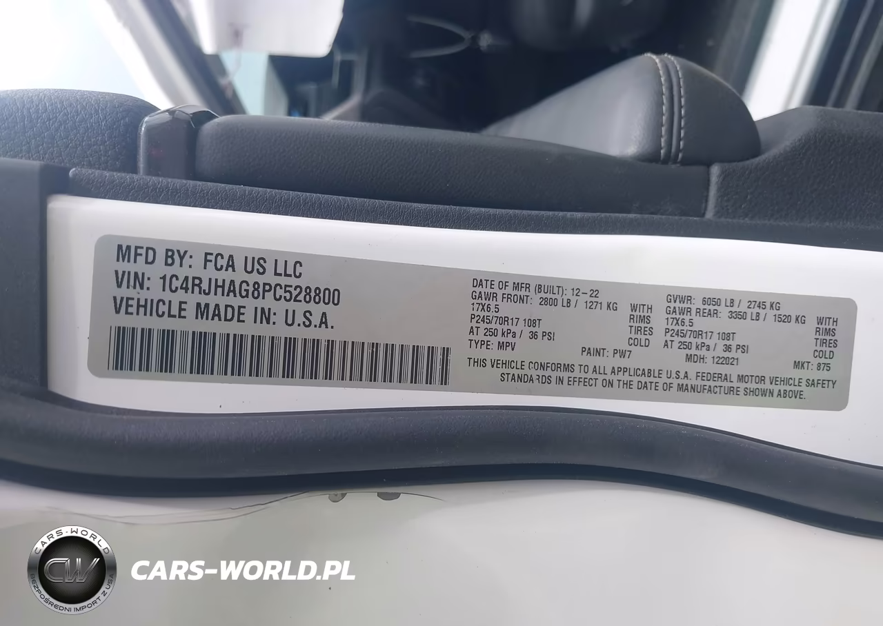 2023 Jeep Grand Cherokee Laredo 4X4 VIN:1C4RJHAG8PC528800 - 9