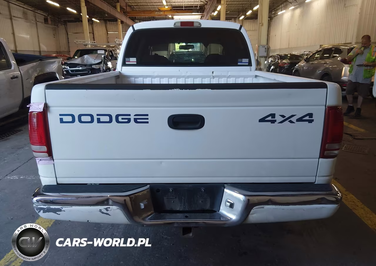 2002 Dodge Dakota Sport VIN:1B7HG38N82S562817 - 17
