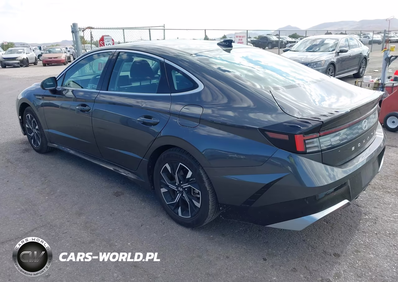 2024 Hyundai Sonata Sel VIN:KMHL64JA4RA413231 - 3