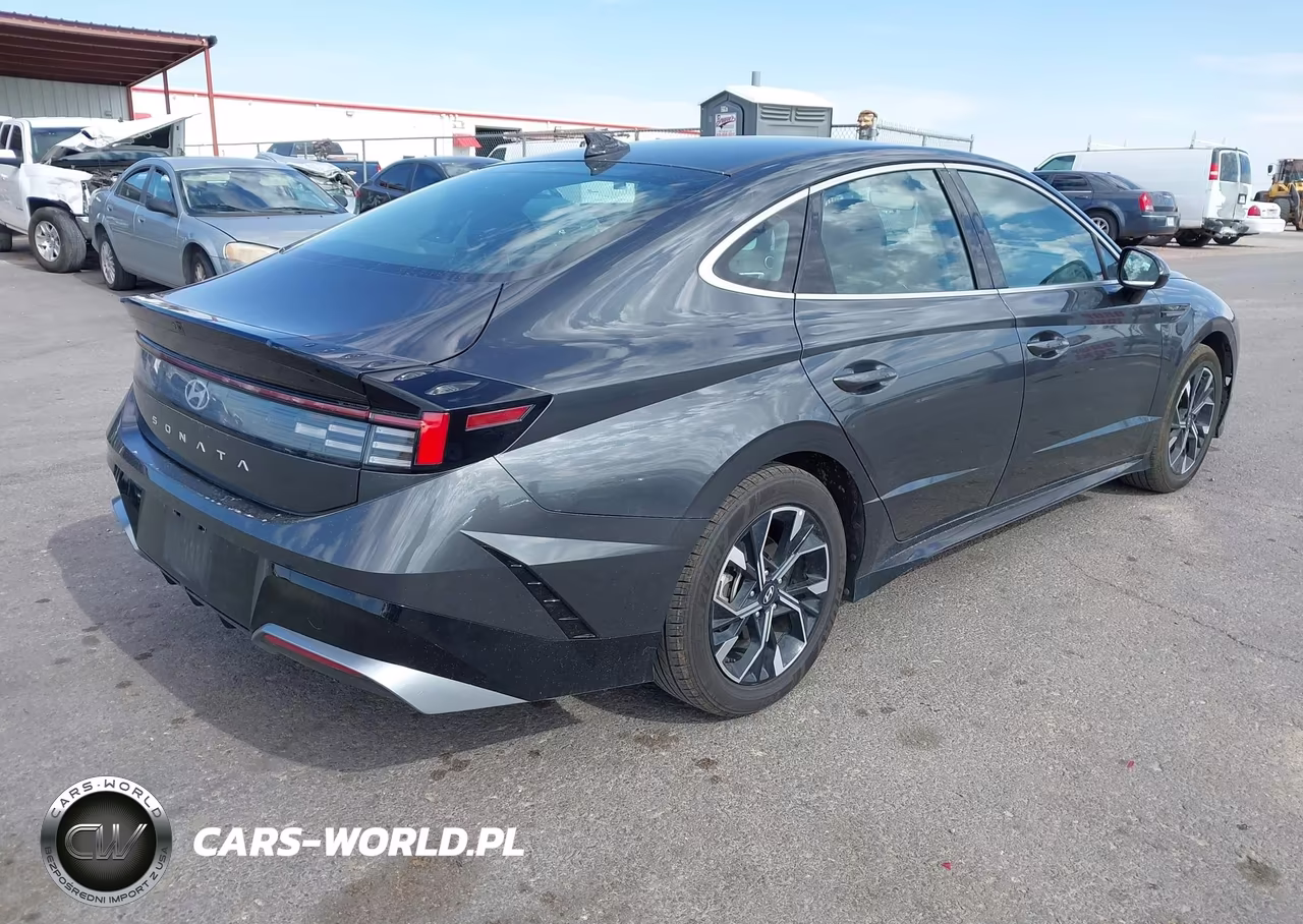 2024 Hyundai Sonata Sel VIN:KMHL64JA4RA413231 - 4