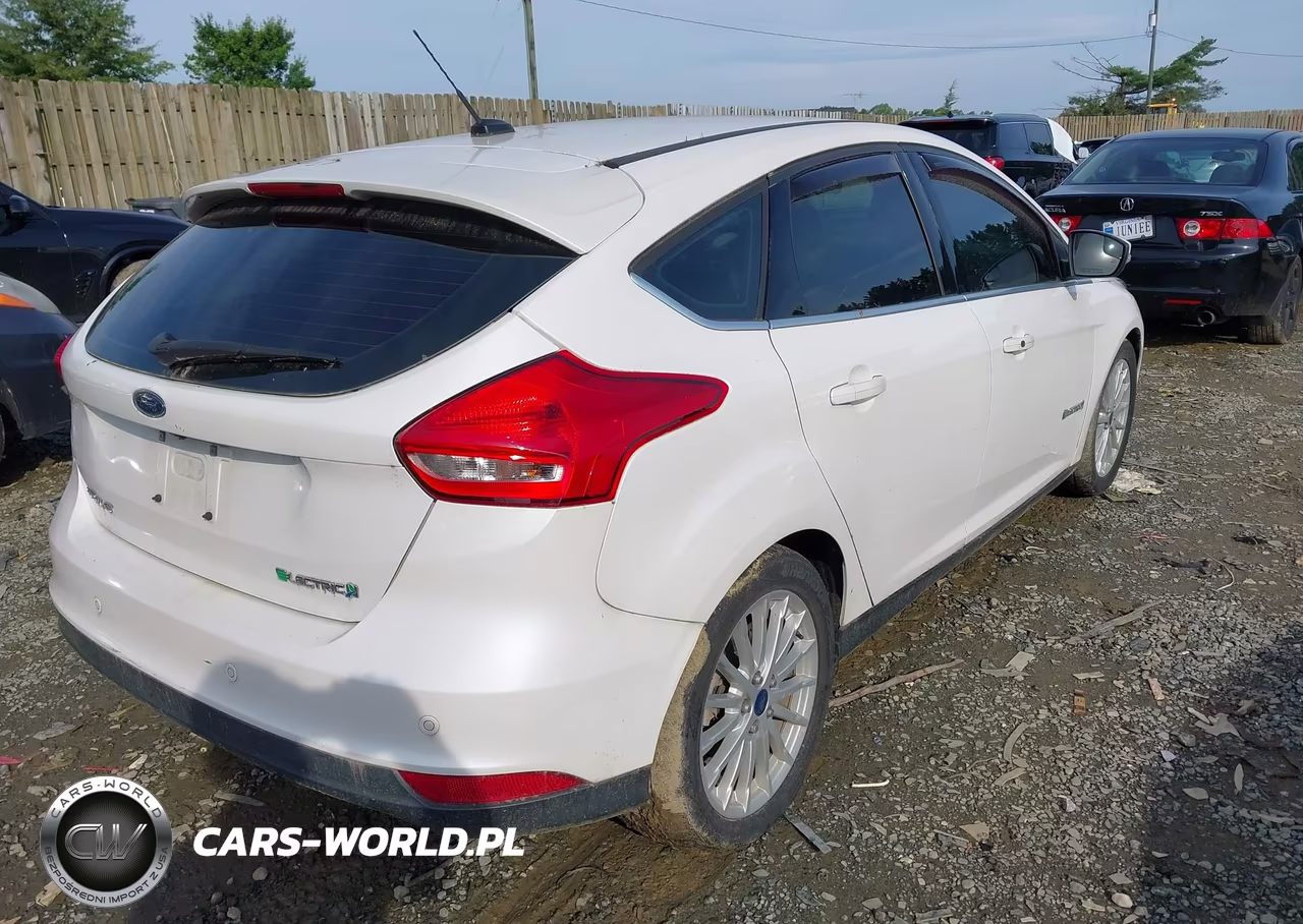 2017 Ford Focus Electric VIN:1FADP3R43HL296166 - 4