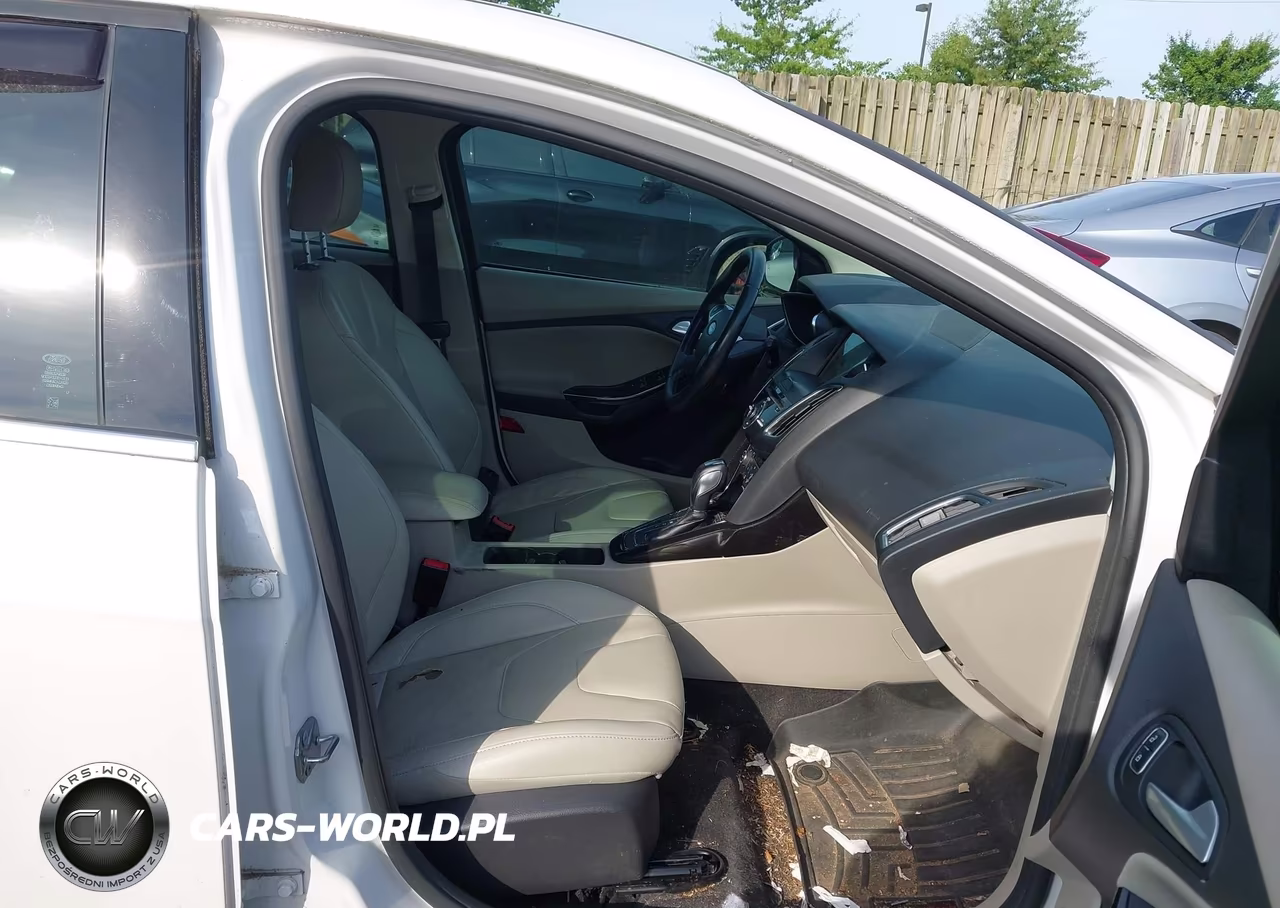 2017 Ford Focus Electric VIN:1FADP3R43HL296166 - 5
