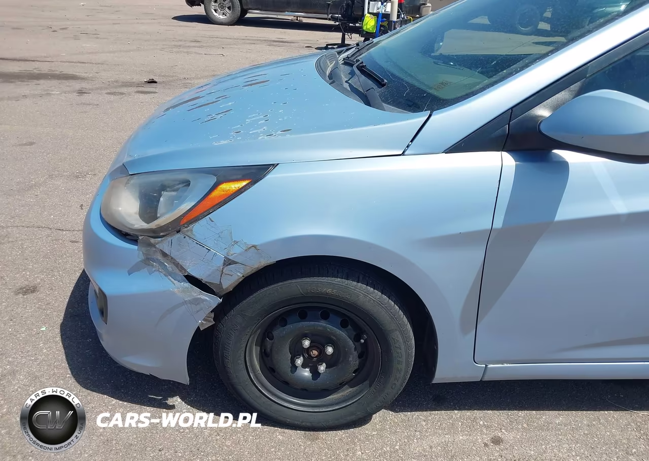 2013 Hyundai Accent Gls VIN:KMHCT4AE0DU522675 - 13