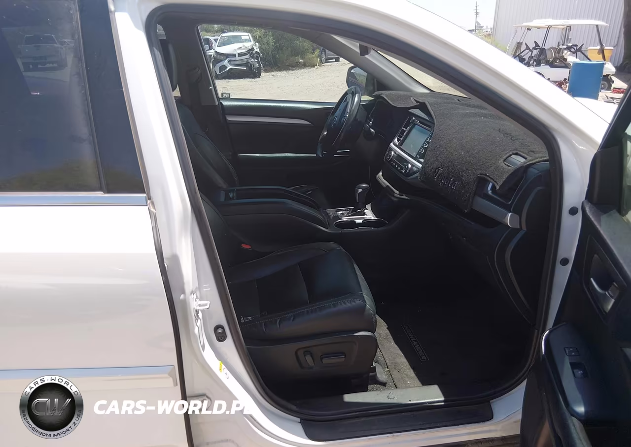 2018 Toyota Highlander Xle VIN:5TDKZRFH0JS544335 - 5