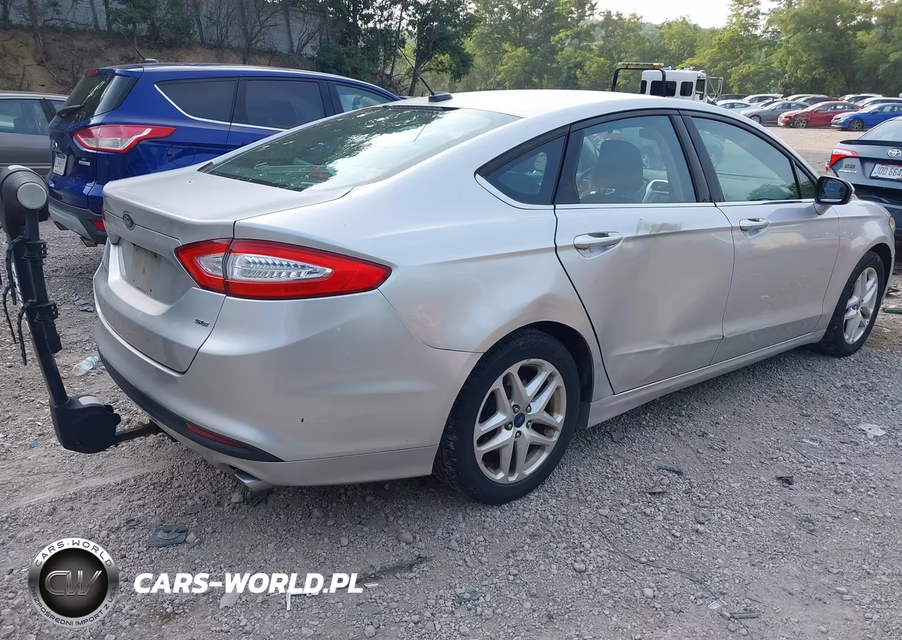 2015 Ford Fusion Se VIN:3FA6P0H70FR184717 - 4