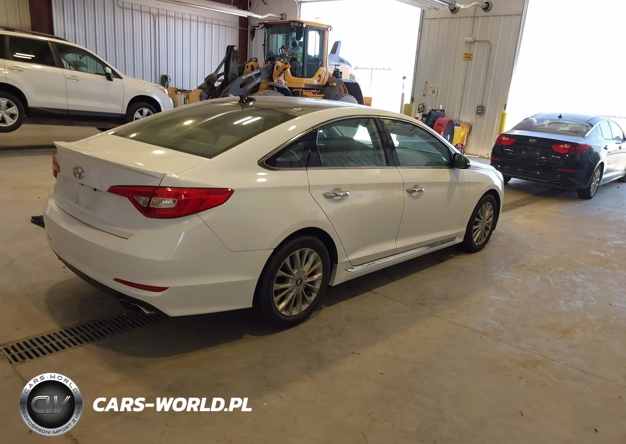 2015 Hyundai Sonata Limited VIN:5NPE34AF8FH012061 - 4
