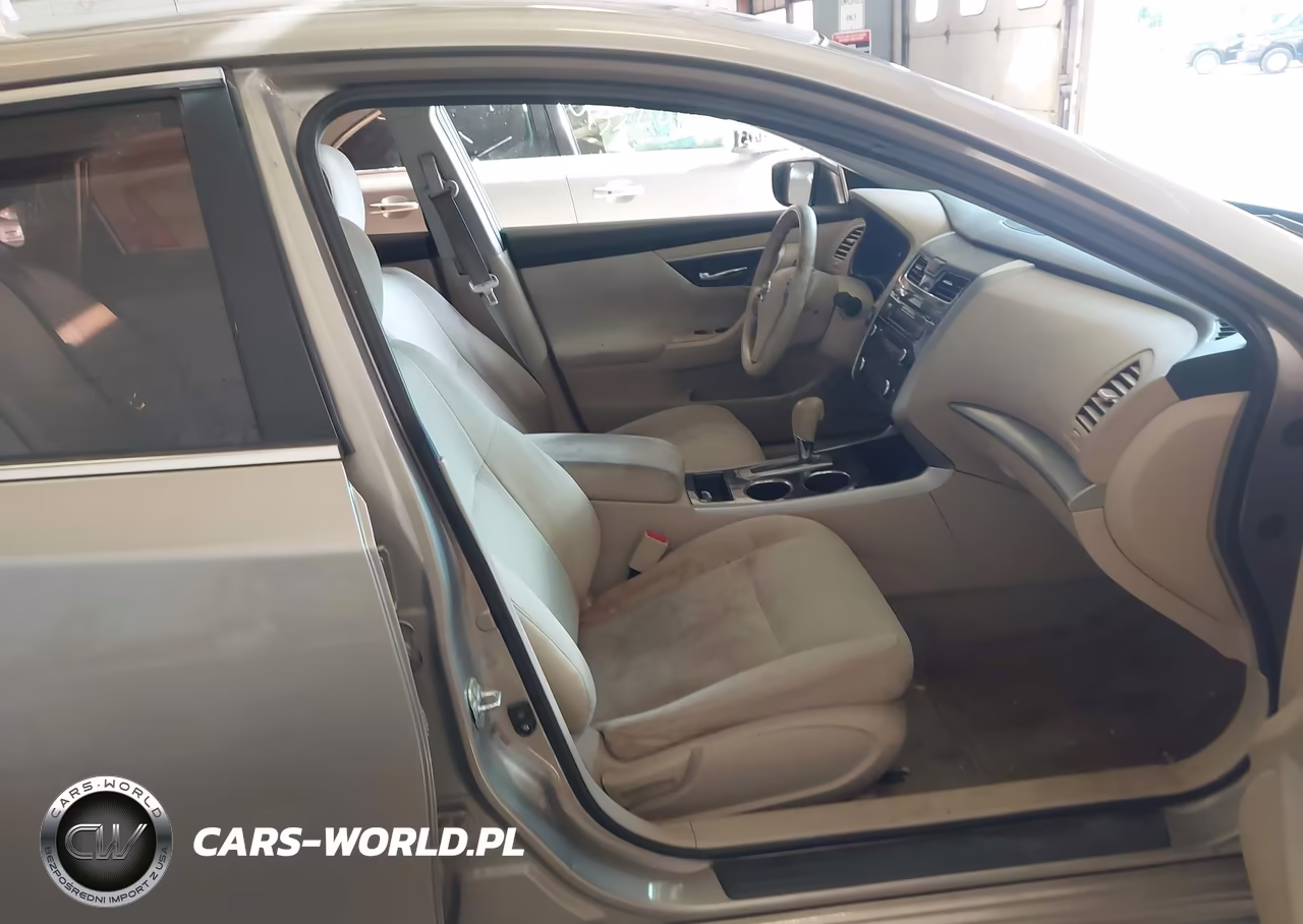 2014 Nissan Altima 2.5 S VIN:1N4AL3AP3EC144923 - 5