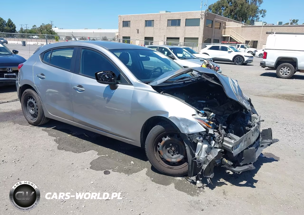 2016 Mazda Mazda3 I Sport – zdjęcie 1 z 17