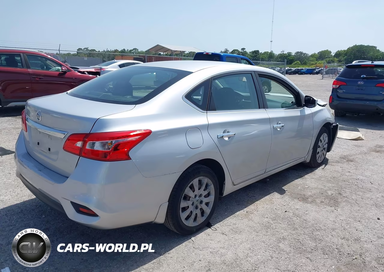 2018 Nissan Sentra S VIN:3N1AB7AP2JY232743 - 4
