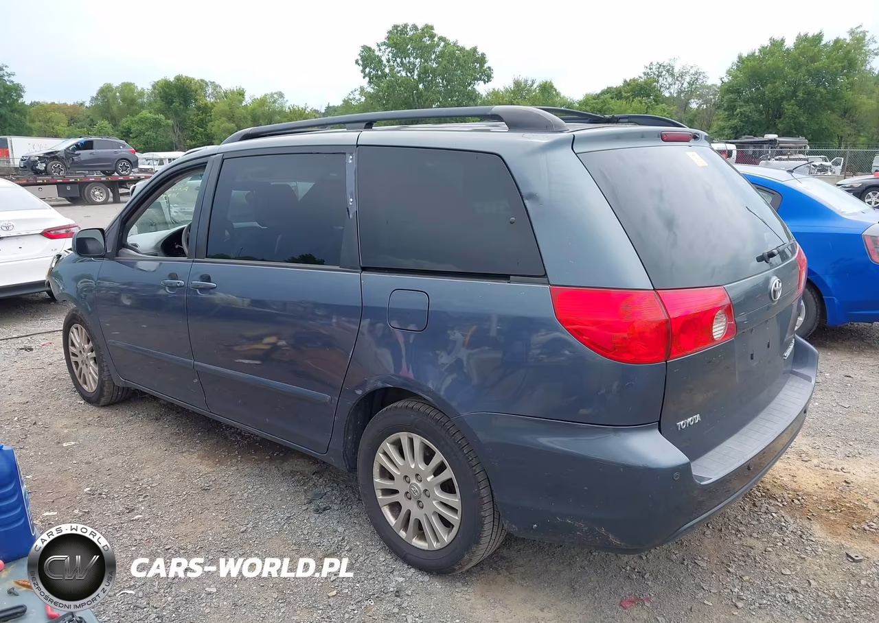 2010 Toyota Sienna Xle VIN:5TDYK4CC6AS313059 - 3