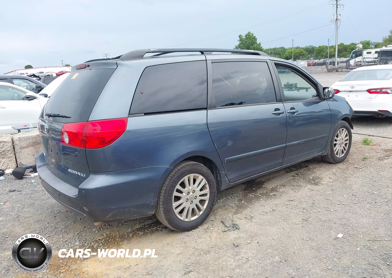 2010 Toyota Sienna Xle VIN:5TDYK4CC6AS313059 - 4