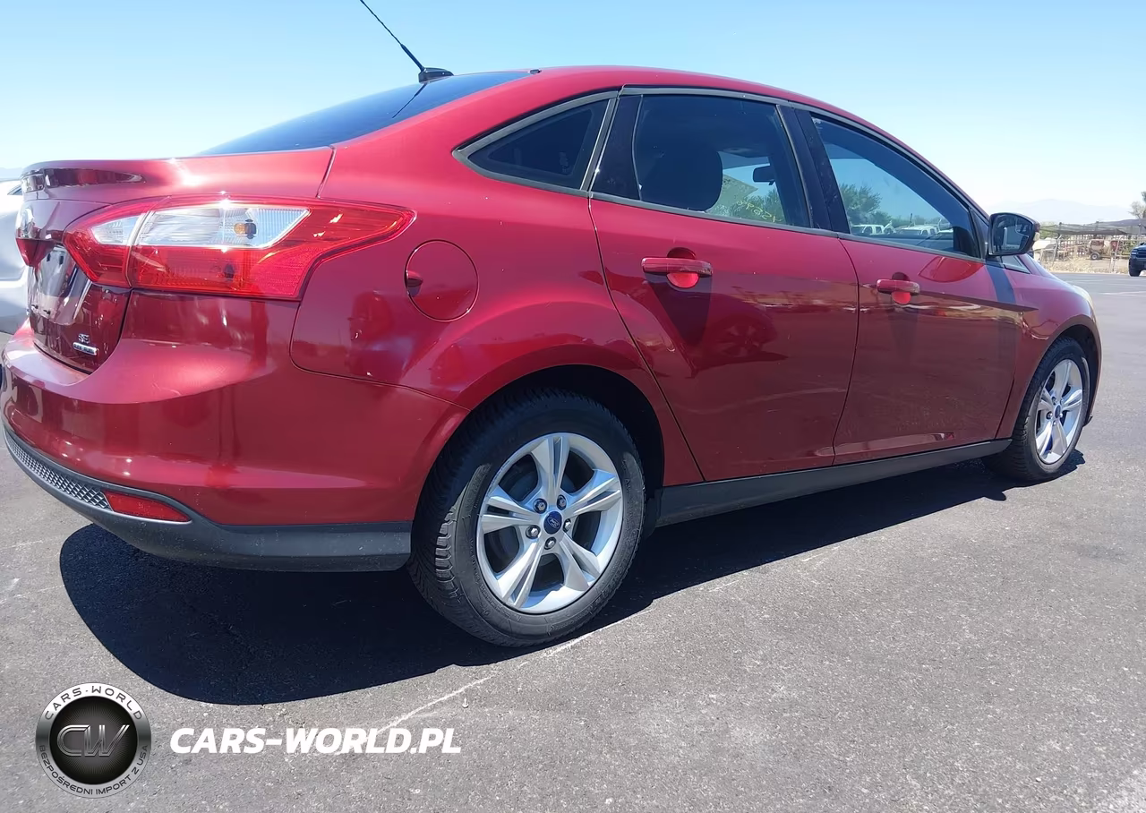 2013 Ford Focus Se VIN:1FADP3F25DL318648 - 4