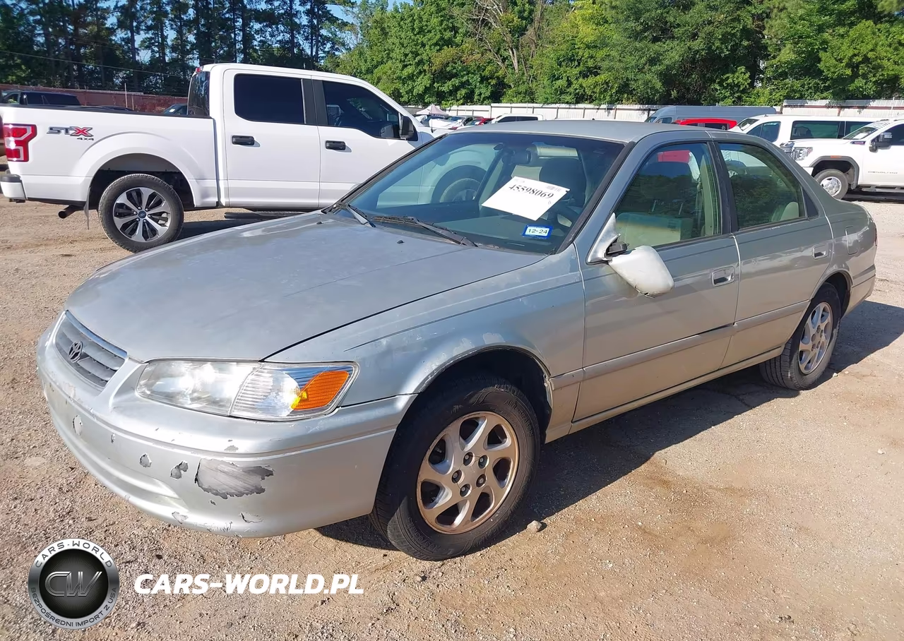 2000 Toyota Camry Le VIN:JT2BG22K3Y0492235 - 2