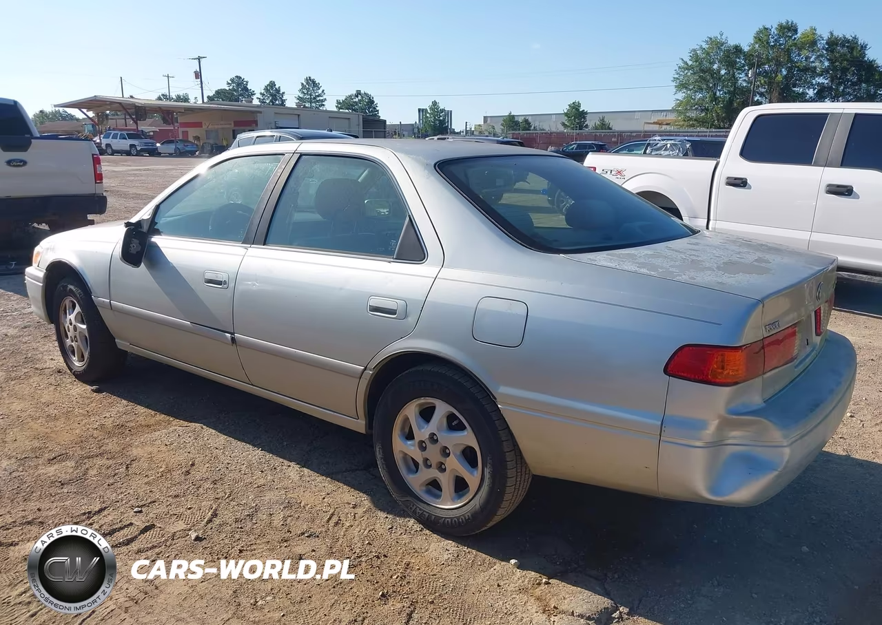 2000 Toyota Camry Le VIN:JT2BG22K3Y0492235 - 3