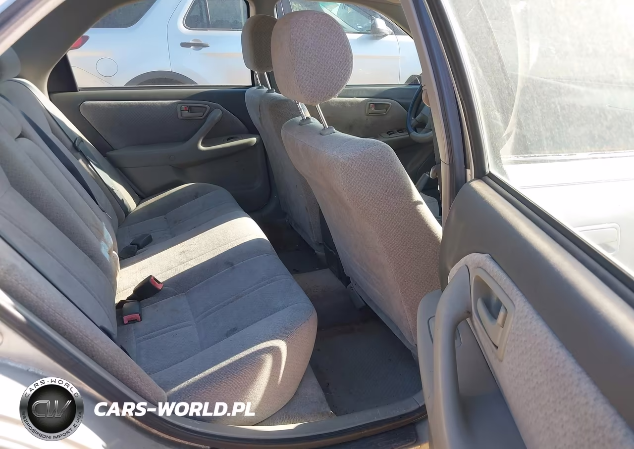 2000 Toyota Camry Le VIN:JT2BG22K3Y0492235 - 8