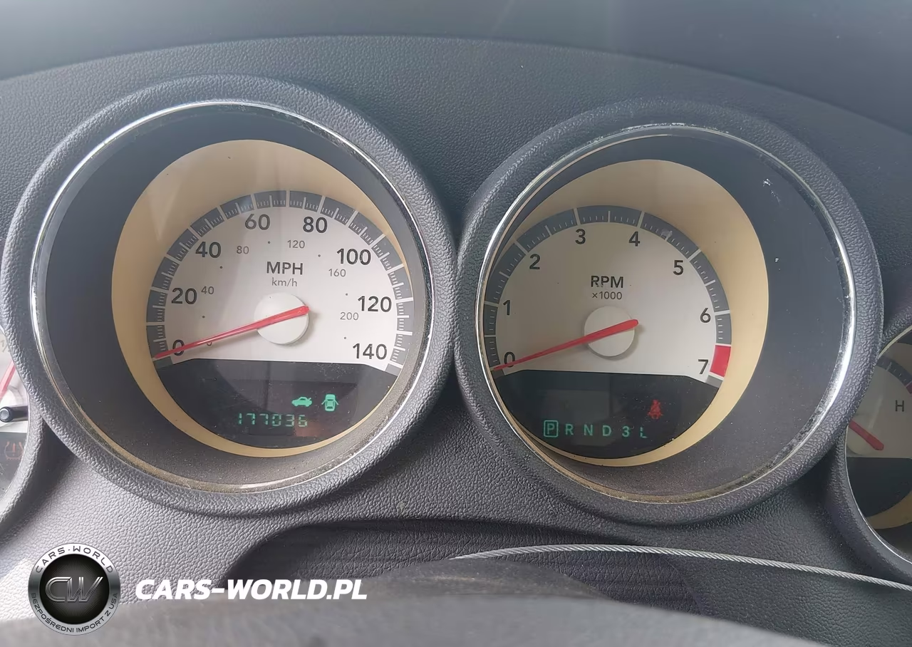 2008 Dodge Charger VIN:2B3KA43R18H204922 - 7