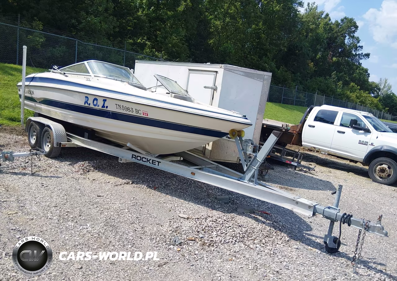 2004 Larson Bowrider
