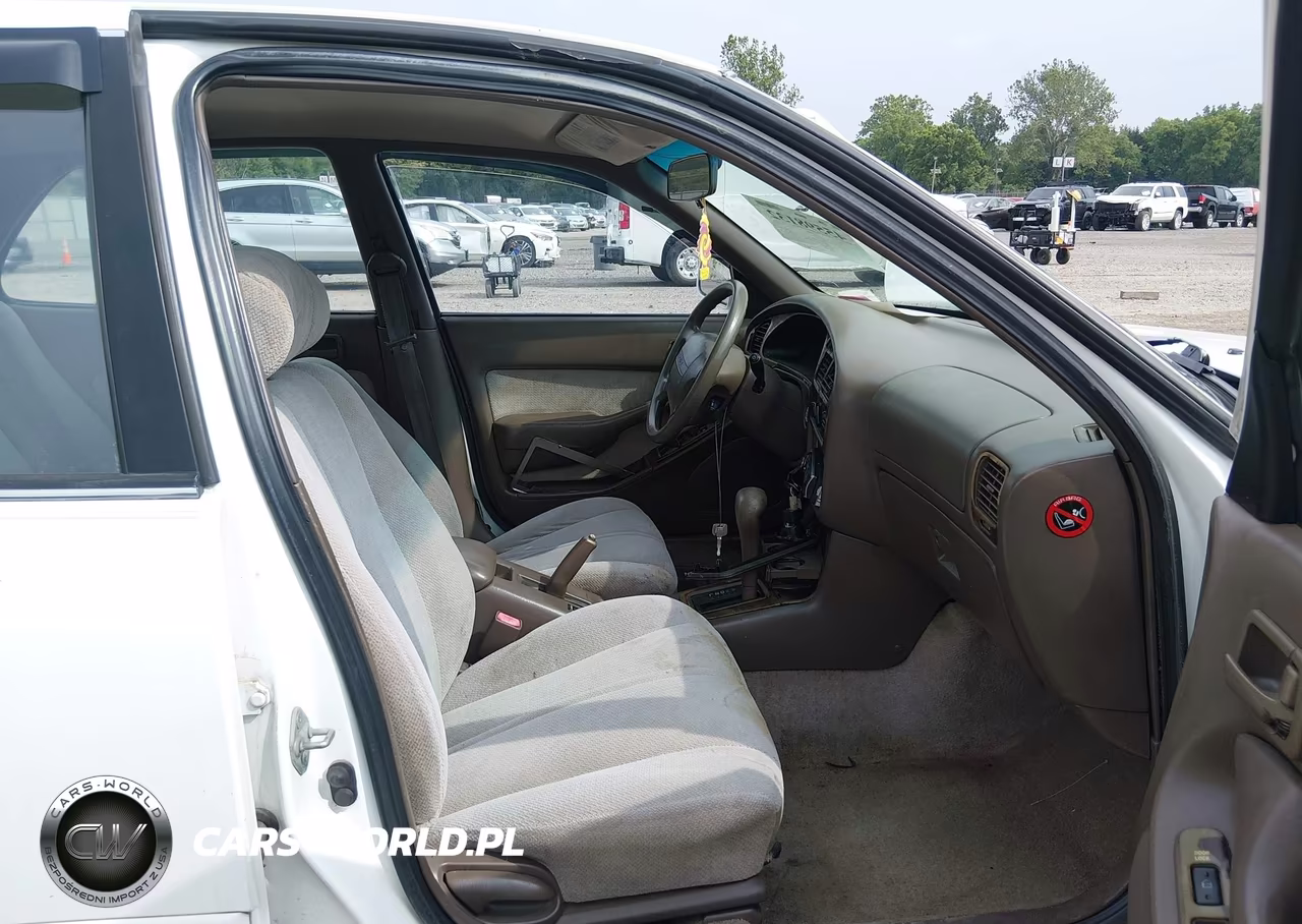 1996 Toyota Camry Dx-Le-Xle VIN:4T1BG12K5TU828823 - 5