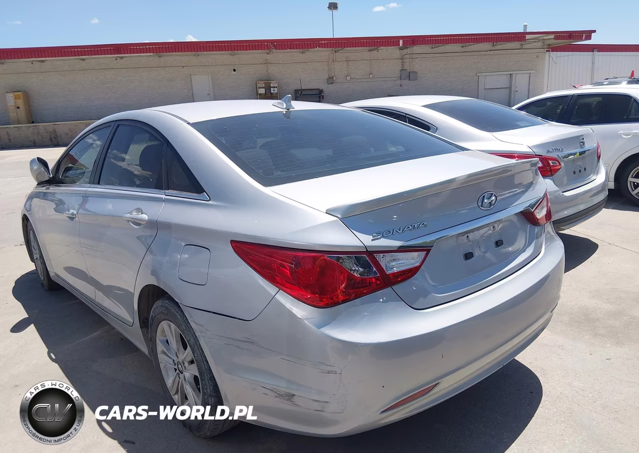 2011 Hyundai Sonata Gls VIN:5NPEB4AC5BH075346 - 3
