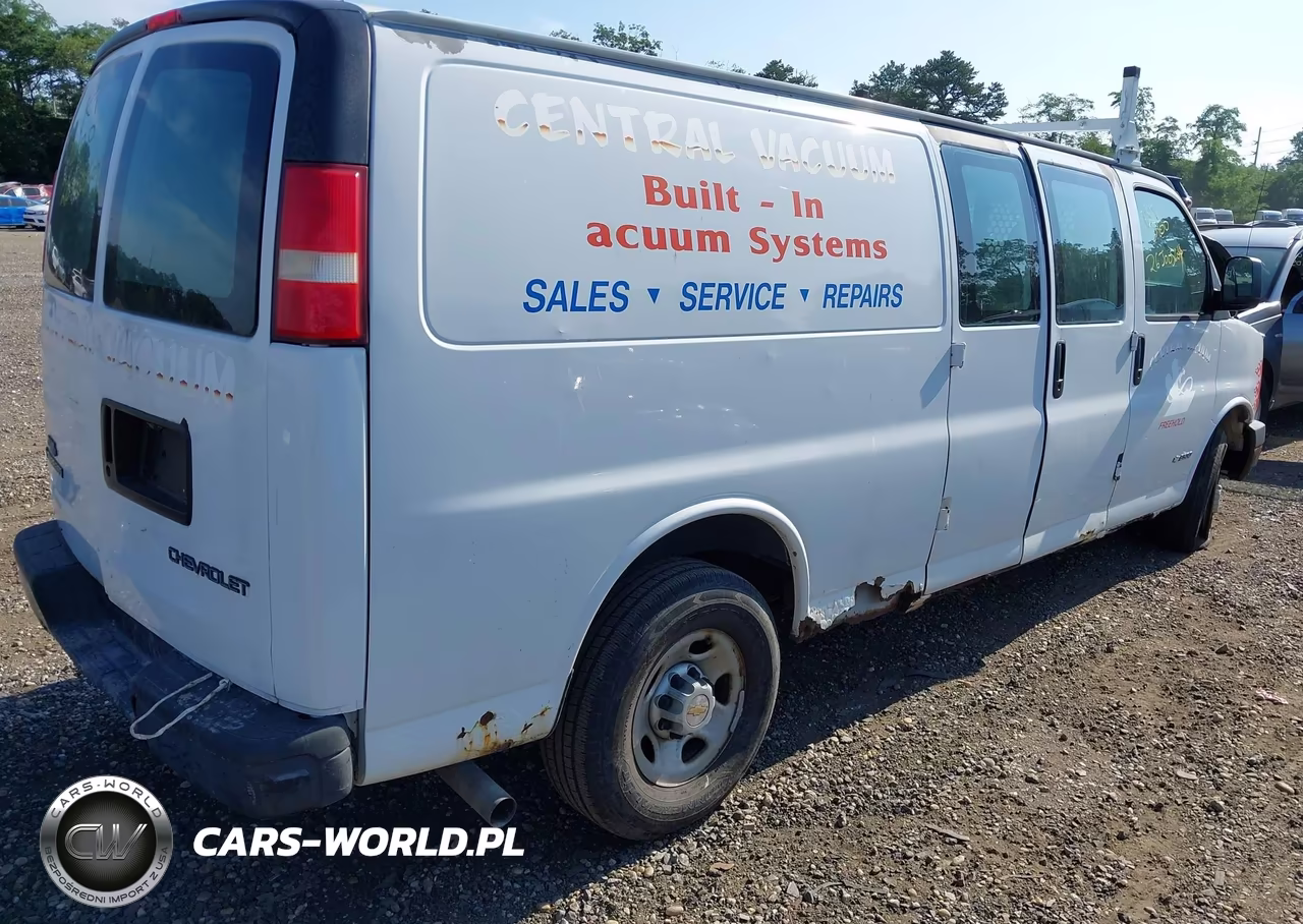 2005 Chevrolet Express Cargo Van VIN:1GCGG29U051164667 - 4