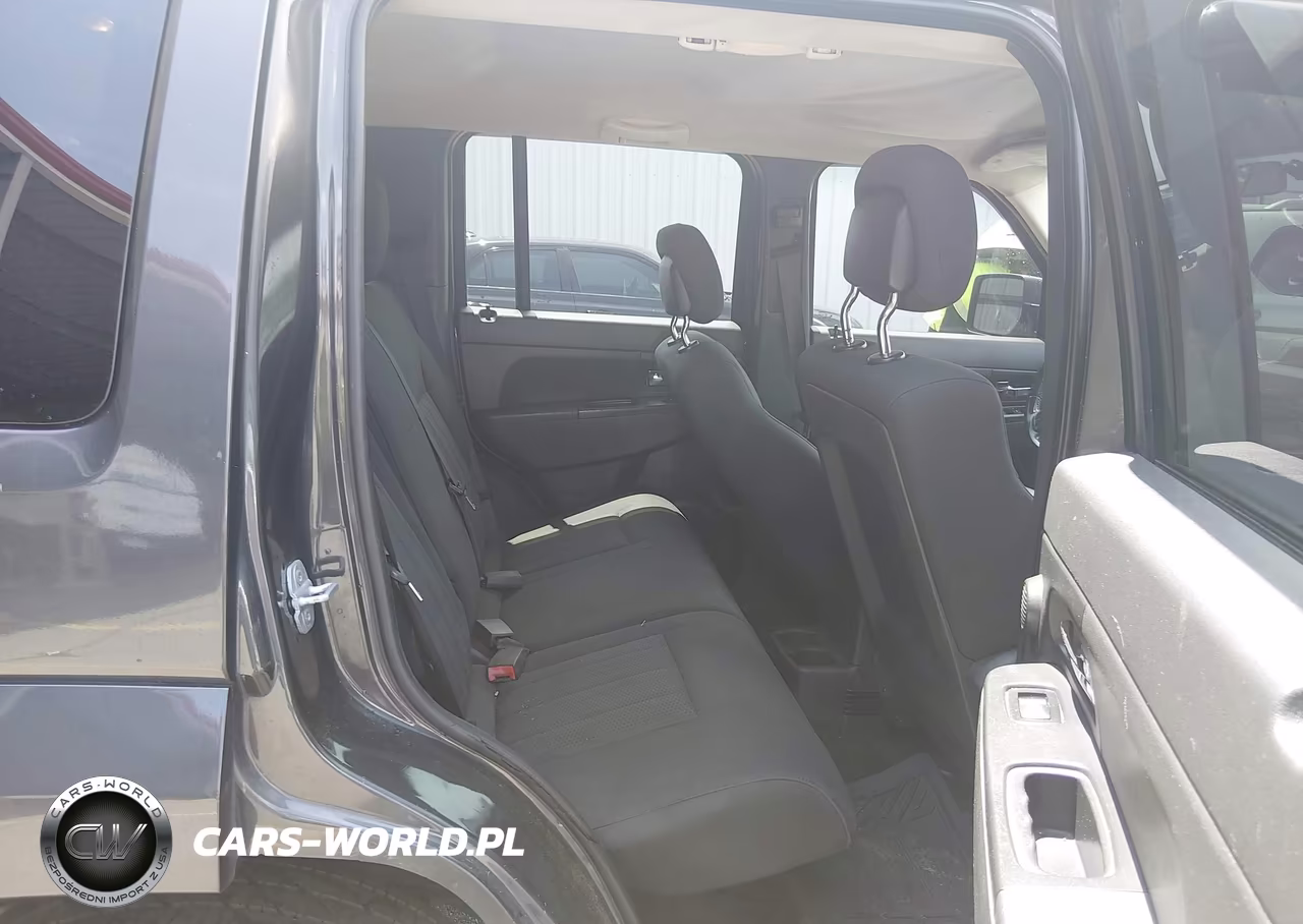 2011 Jeep Liberty Sport VIN:1J4PN2GK0BW573347 - 8