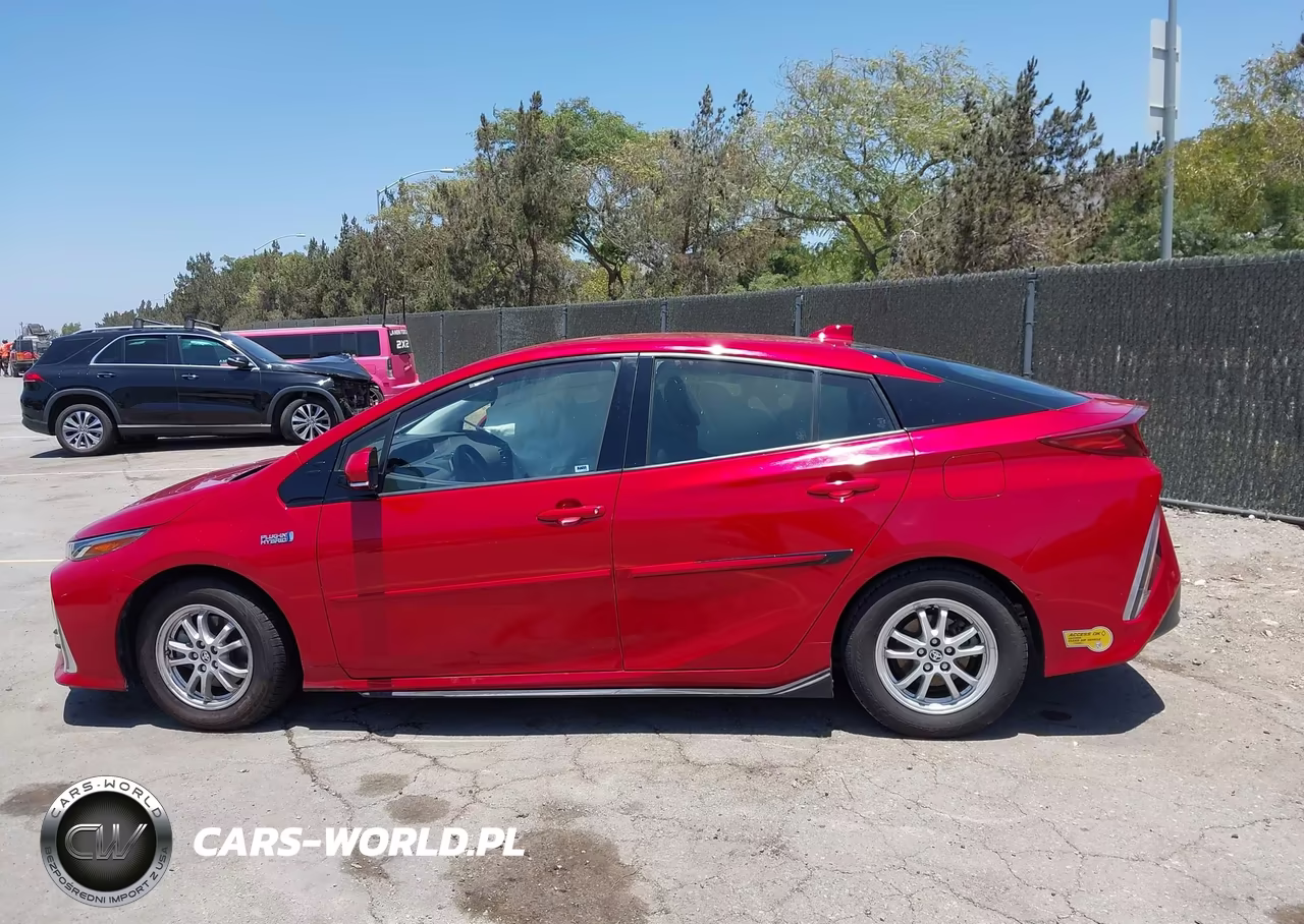 2020 Toyota Prius Prime Limited VIN:JTDKARFPXL3158766 - 15