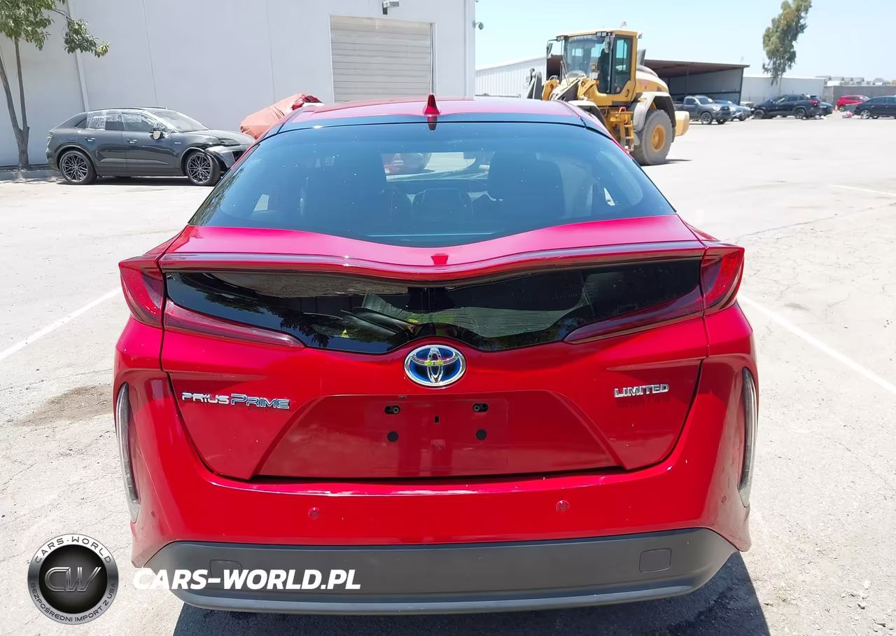 2020 Toyota Prius Prime Limited VIN:JTDKARFPXL3158766 - 17