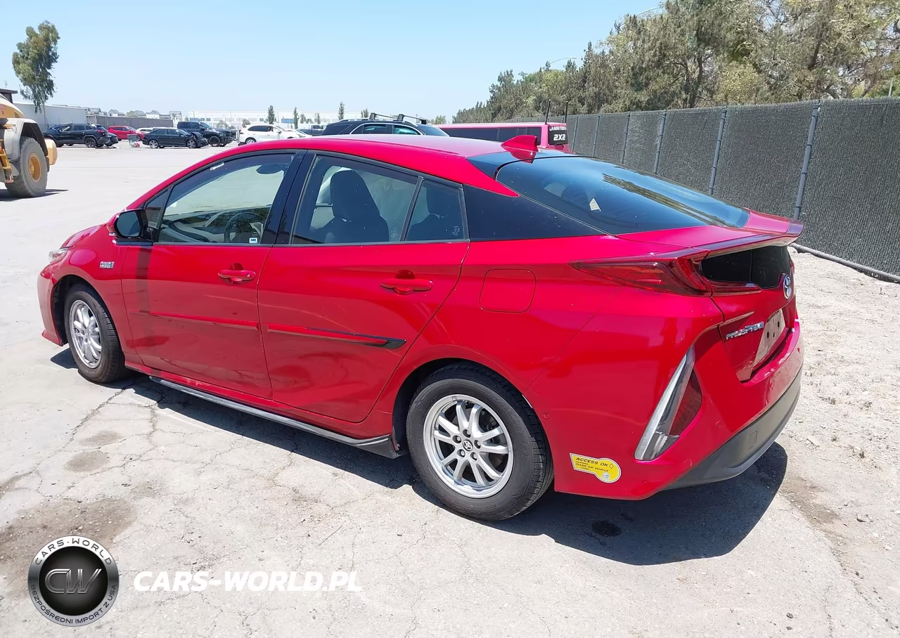 2020 Toyota Prius Prime Limited VIN:JTDKARFPXL3158766 - 3