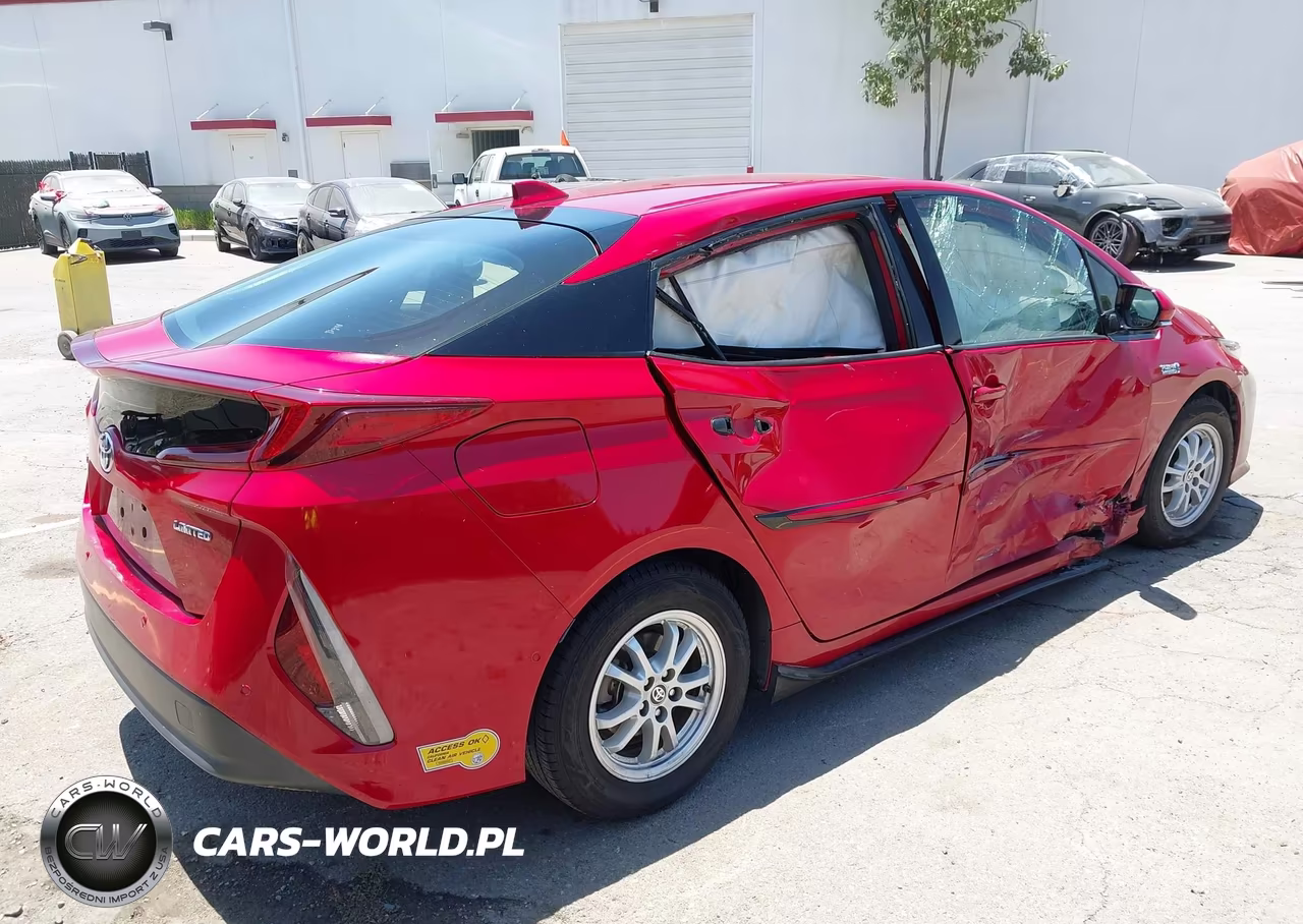 2020 Toyota Prius Prime Limited VIN:JTDKARFPXL3158766 - 4