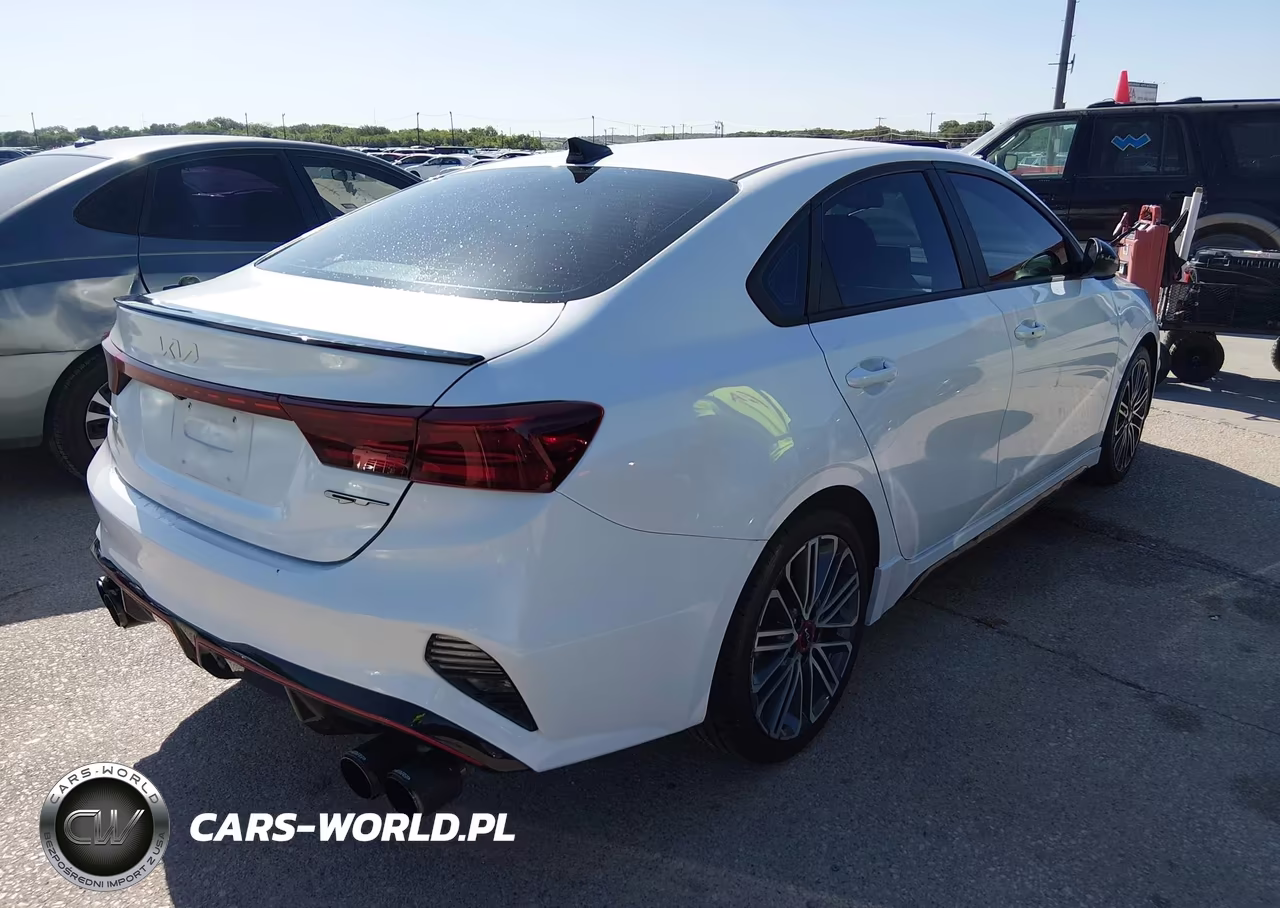 2022 Kia Forte Gt VIN:3KPF44AC1NE475685 - 4