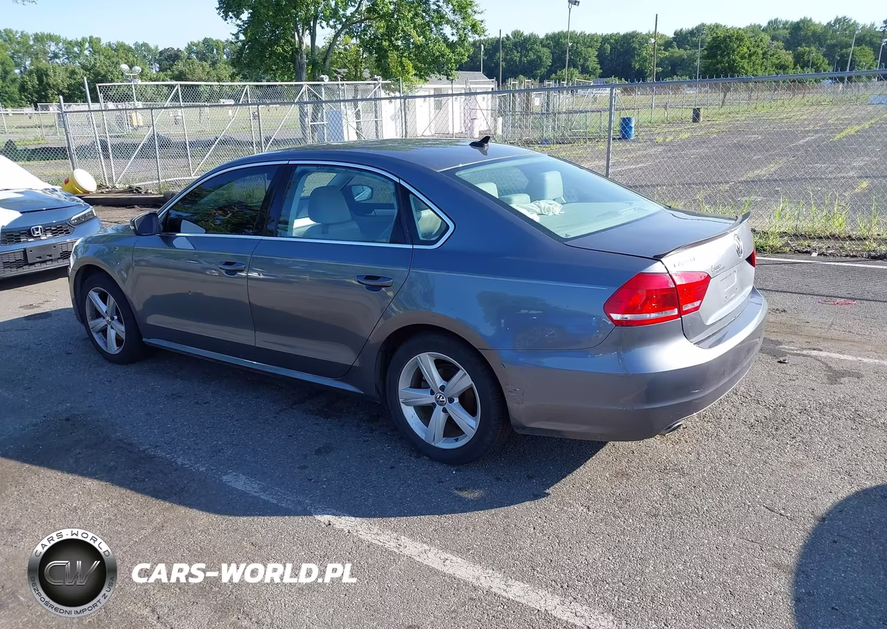 2013 Volkswagen Passat 2.0L Tdi Se VIN:1VWBN7A38DC145204 - 3
