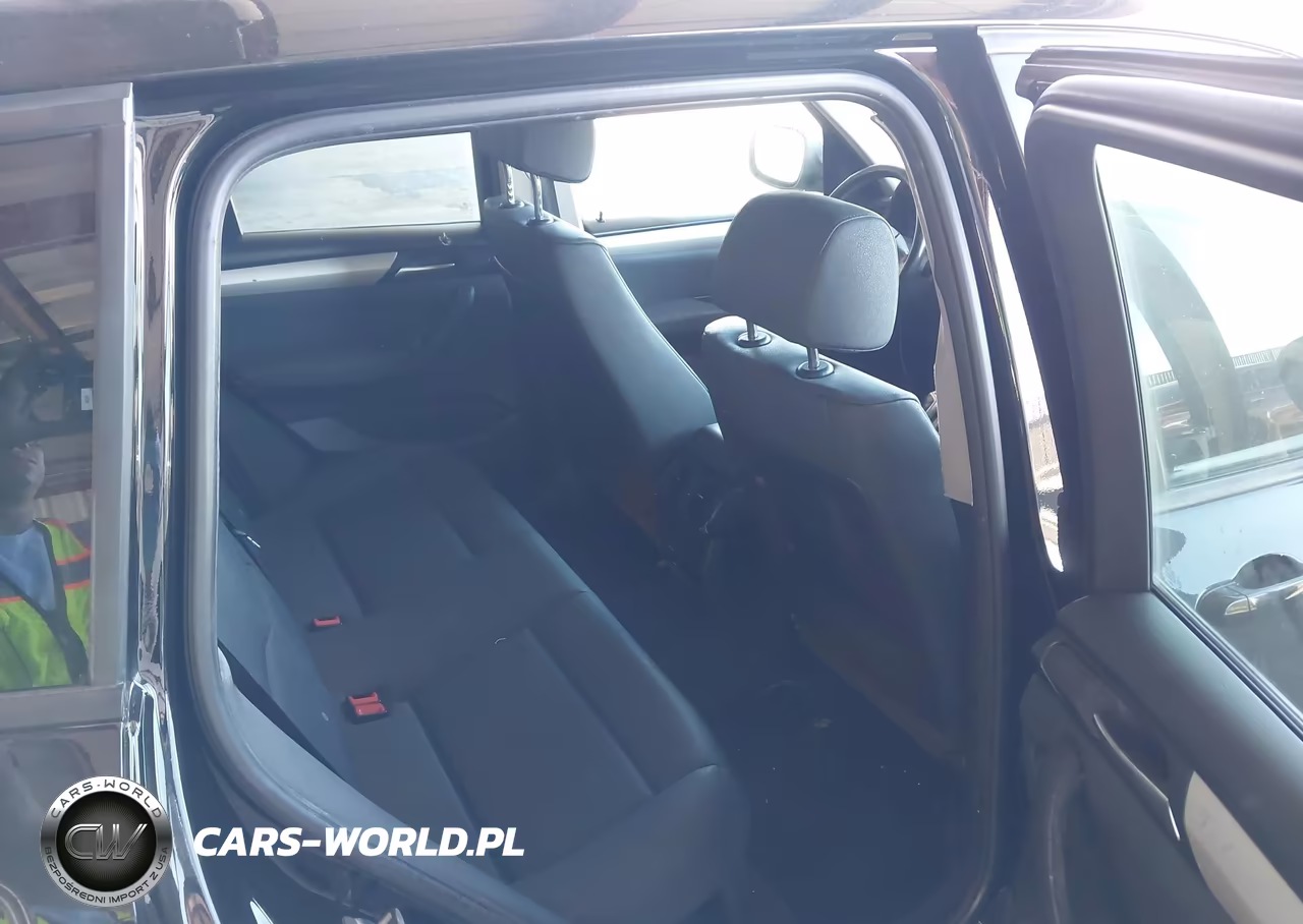 2014 BMW X3 xDrive28I VIN:5UXWX9C51E0D36993 - 8