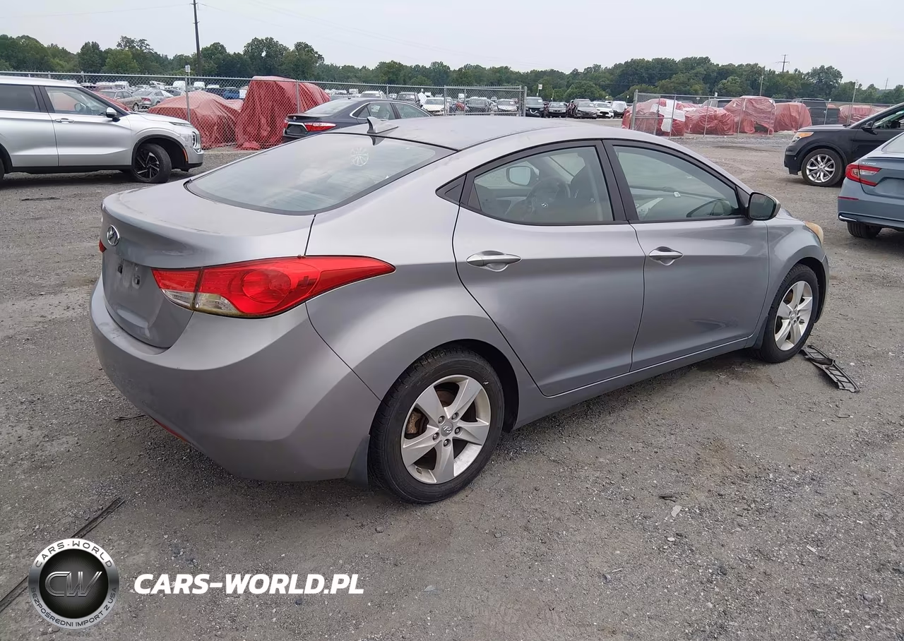 2013 Hyundai Elantra Gls VIN:KMHDH4AE2DU750408 - 4