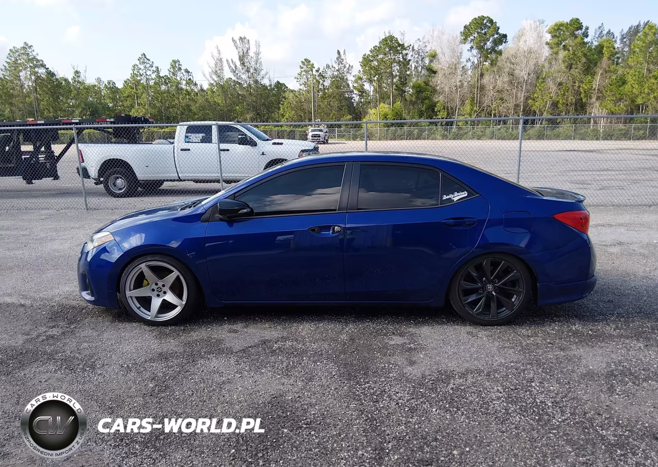 2016 Toyota Corolla S Plus VIN:2T1BURHE6GC570411 - 15