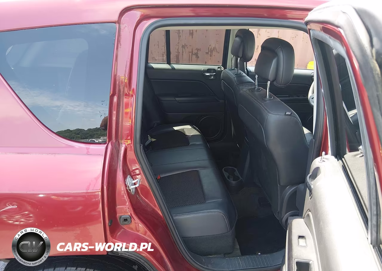 2014 Jeep Compass Altitude VIN:1C4NJCBA6ED678858 - 8