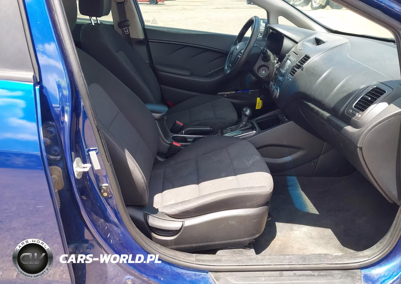 2017 Kia Forte Lx VIN:3KPFL4A7XHE133436 - 5