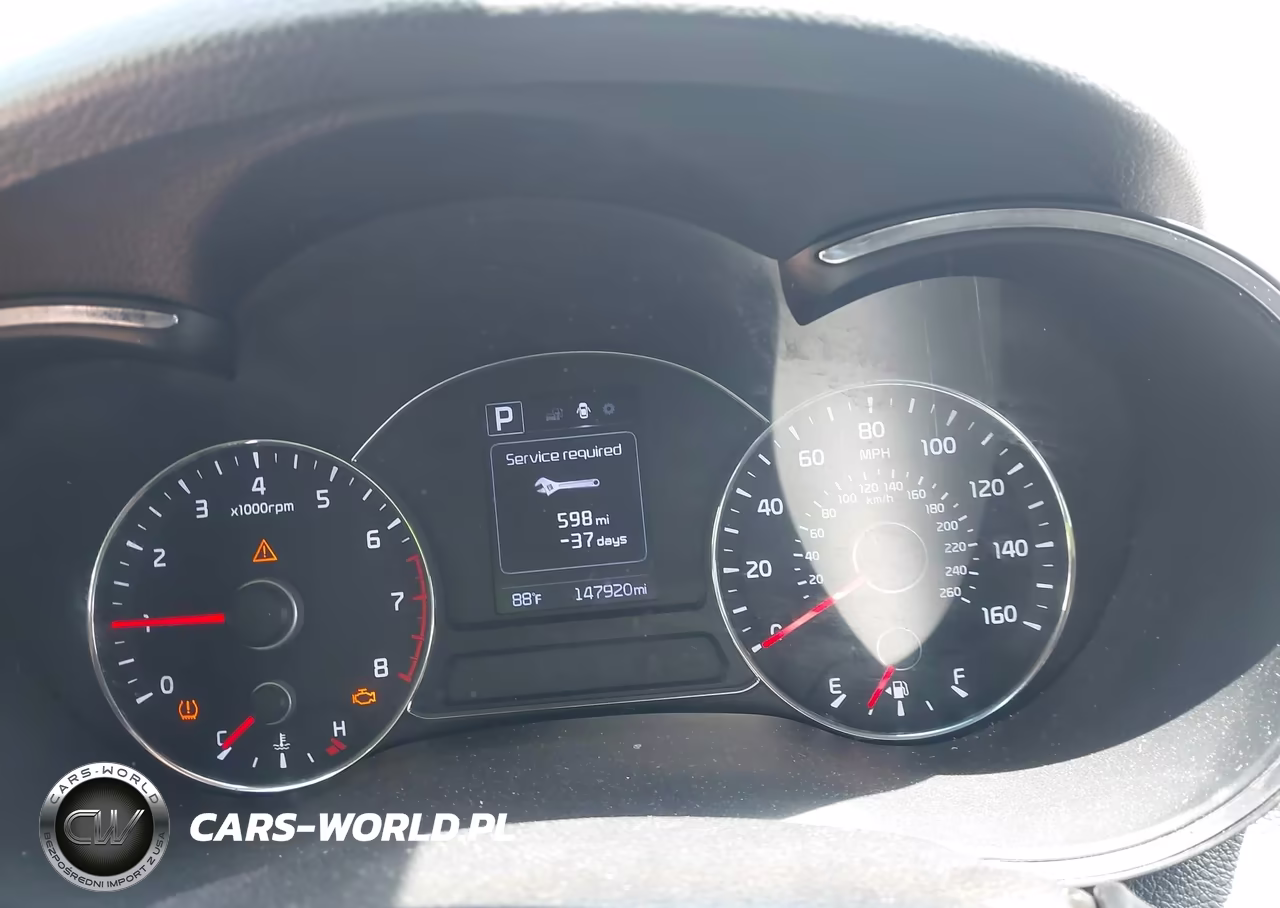 2017 Kia Forte Lx VIN:3KPFL4A7XHE133436 - 7