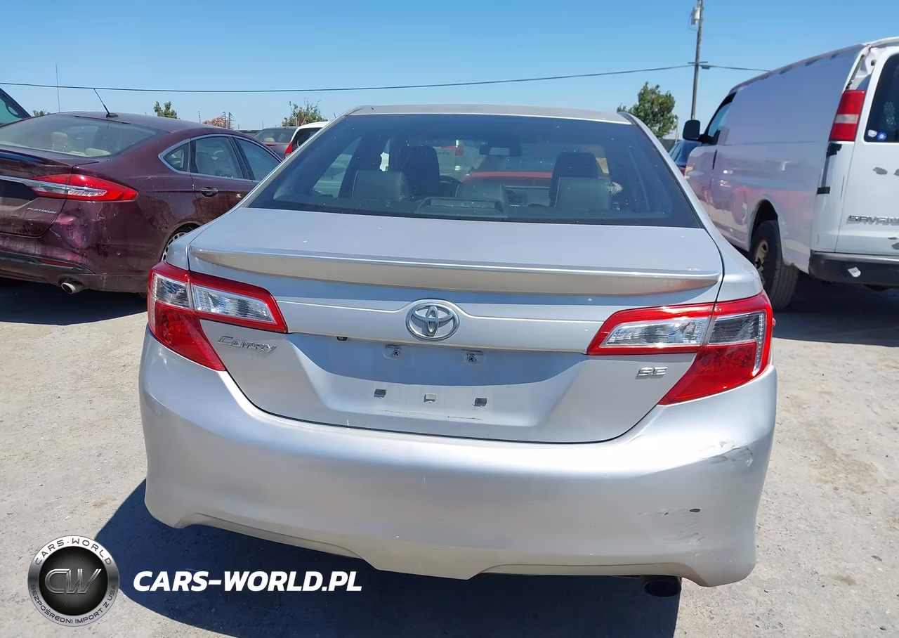 2014 Toyota Camry Se VIN:4T1BF1FK5EU446517 - 16