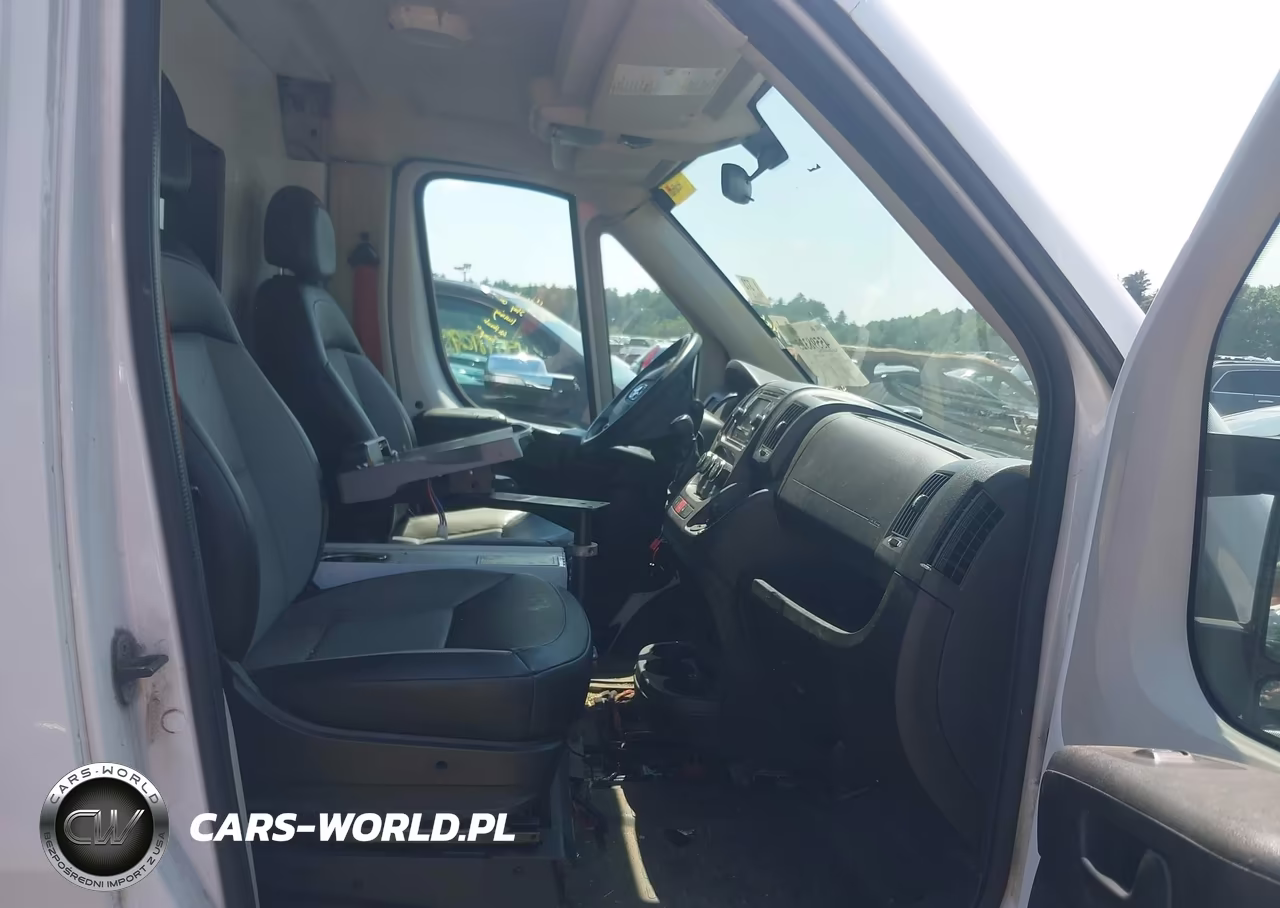 2015 Ram Promaster 1500 Low Roof VIN:3C6TRVAG2FE517576 - 5