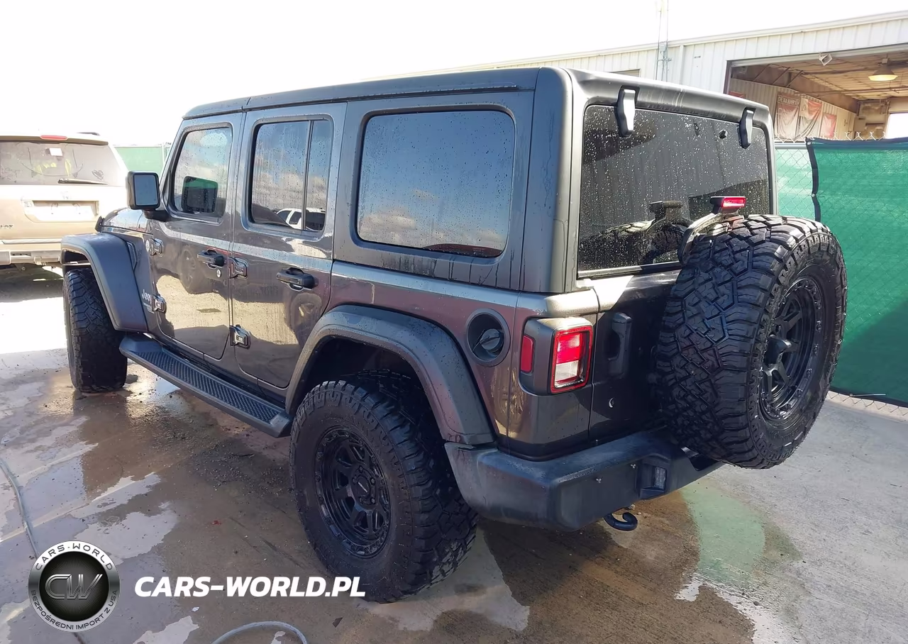 2020 Jeep Wrangler Unlimited Sport S 4X4 VIN:1C4HJXDN9LW106477 - 3