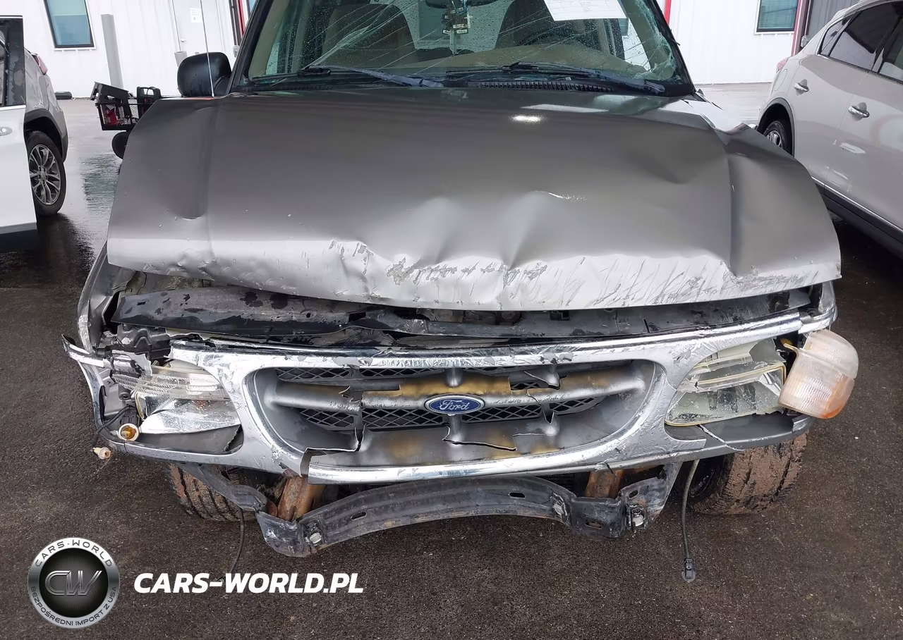 2000 Ford Explorer Xlt VIN:1FMZU63X6YZC45296 - 6