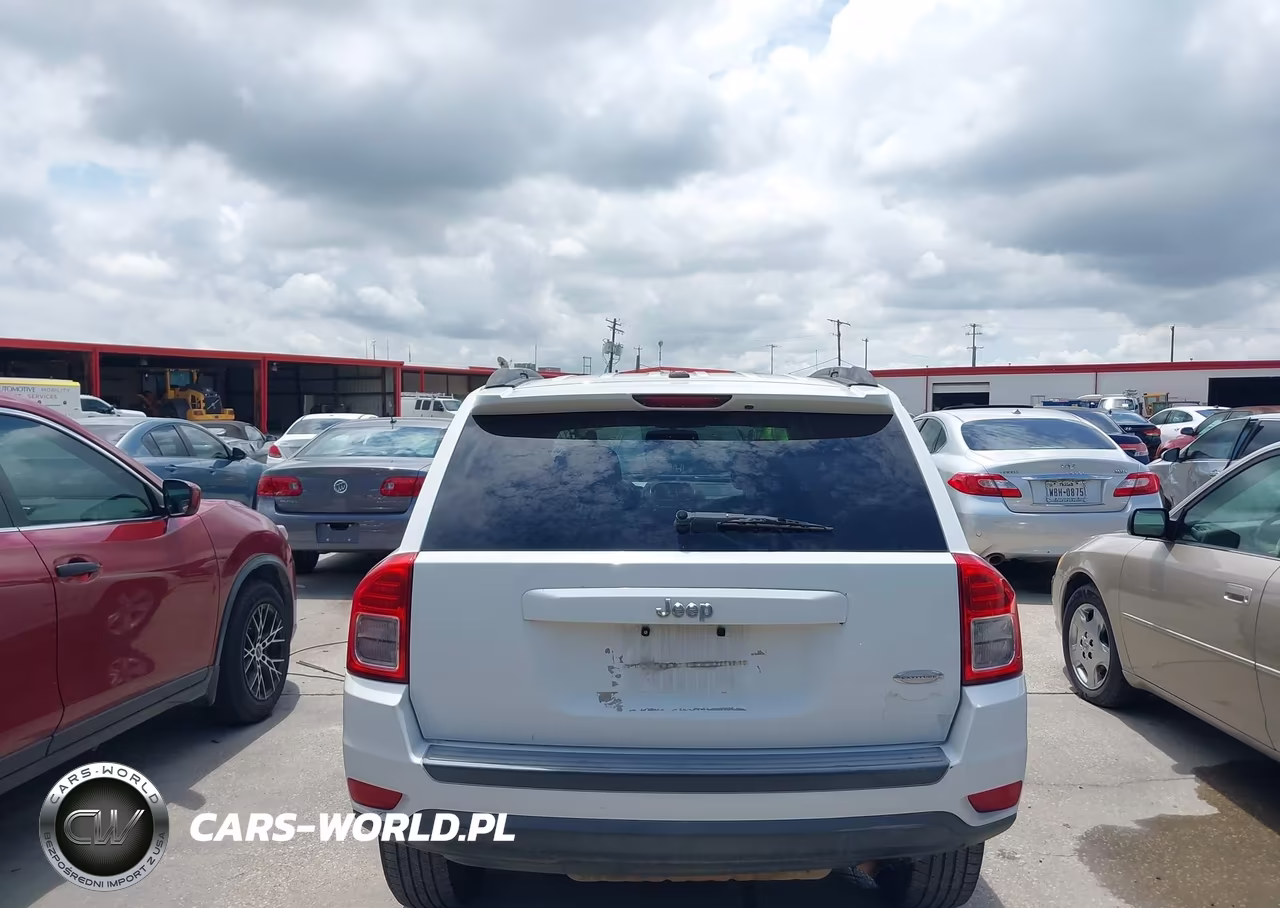2013 Jeep Compass Latitude VIN:1C4NJCEA4DD250961 - 16