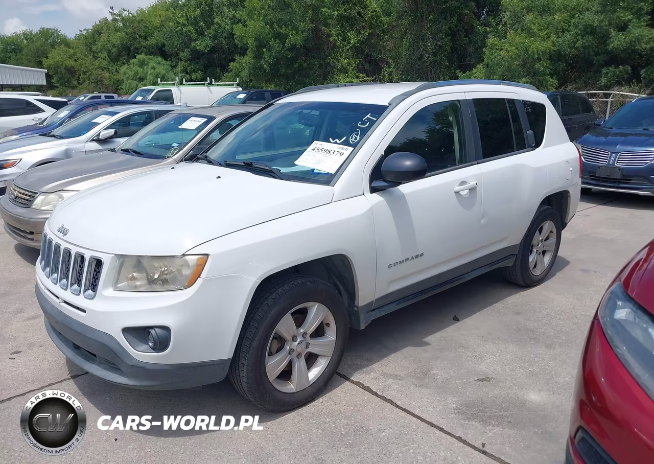 2013 Jeep Compass Latitude VIN:1C4NJCEA4DD250961 - 2