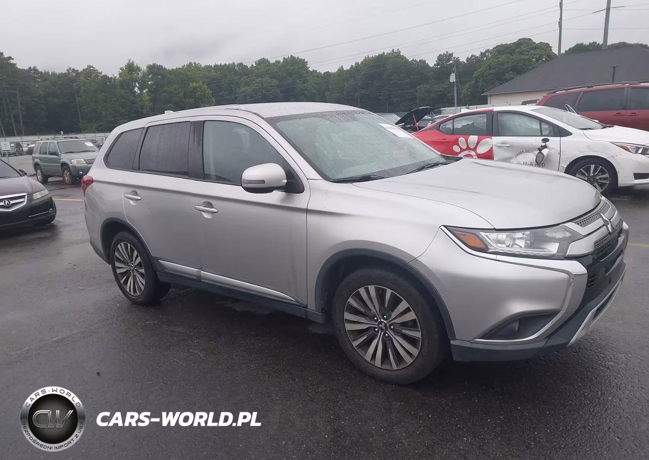2019 Mitsubishi Outlander Se – zdjęcie 1 z 16