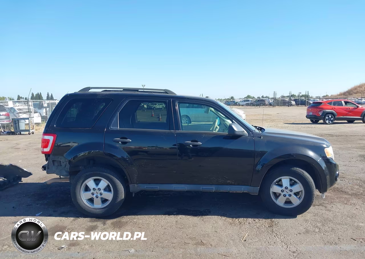 2011 Ford Escape Xlt VIN:1FMCU0D77BKB65586 - 13
