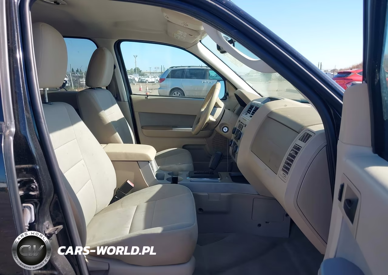 2011 Ford Escape Xlt VIN:1FMCU0D77BKB65586 - 5