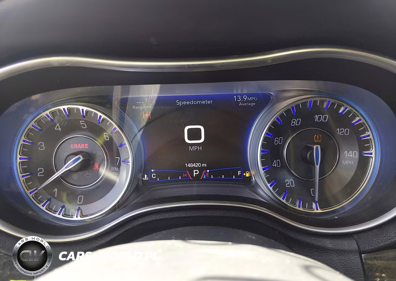 2017 Chrysler 300C VIN:2C3CCAEG0HH559821 - 7