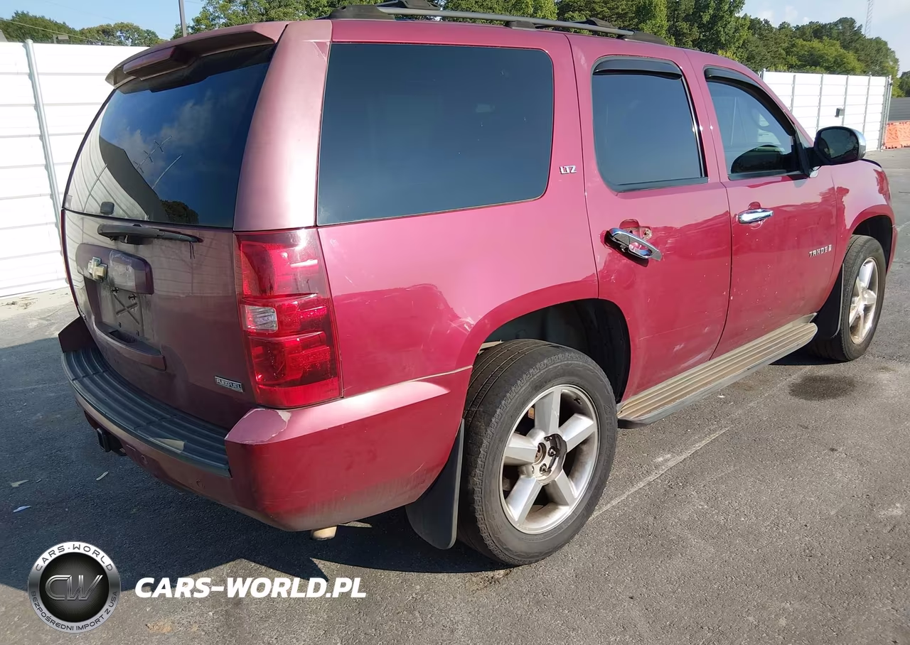 2007 Chevrolet Tahoe Ltz VIN:1GNFC130X7R288805 - 4