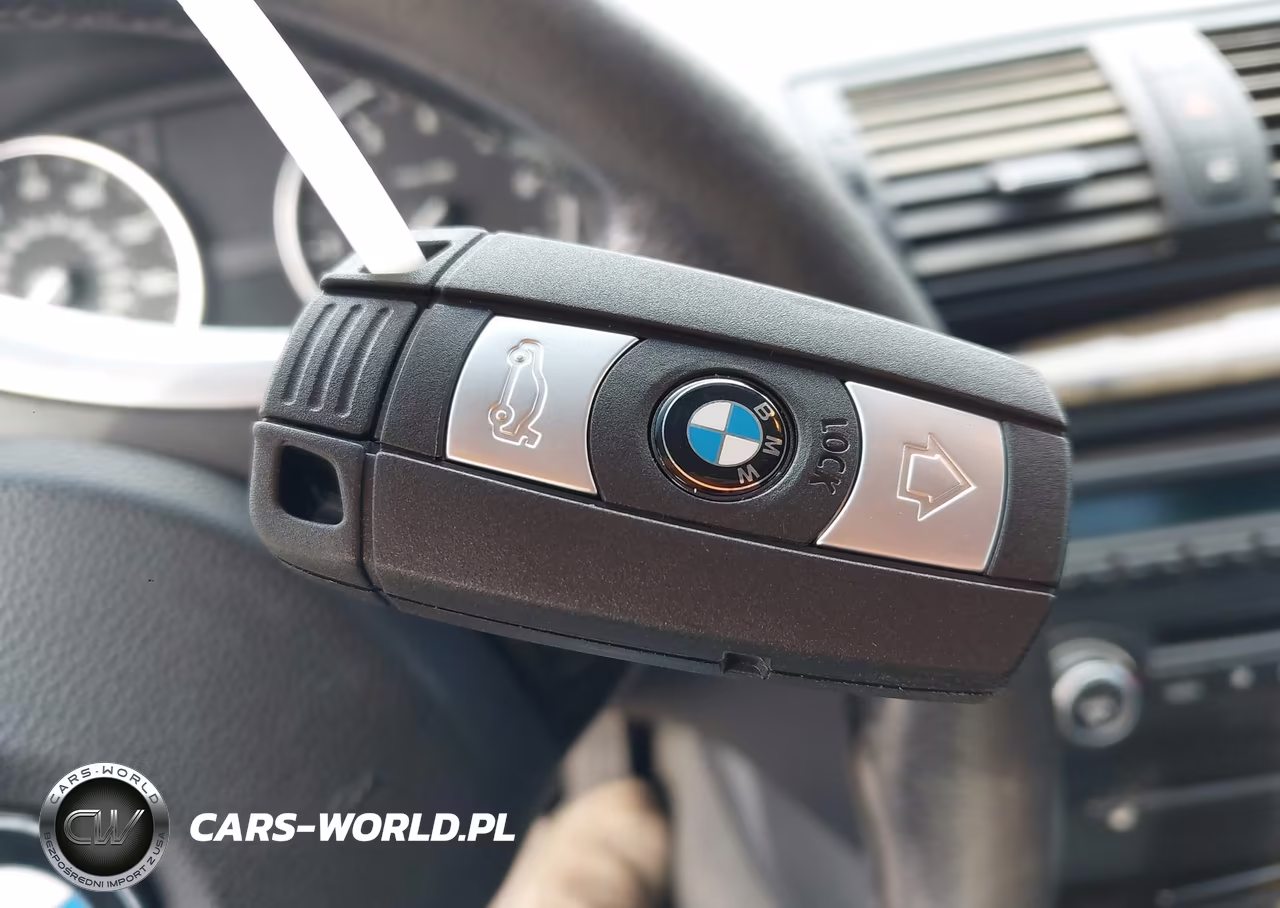 2008 BMW 128I VIN:WBAUP735X8VF08357 - 11